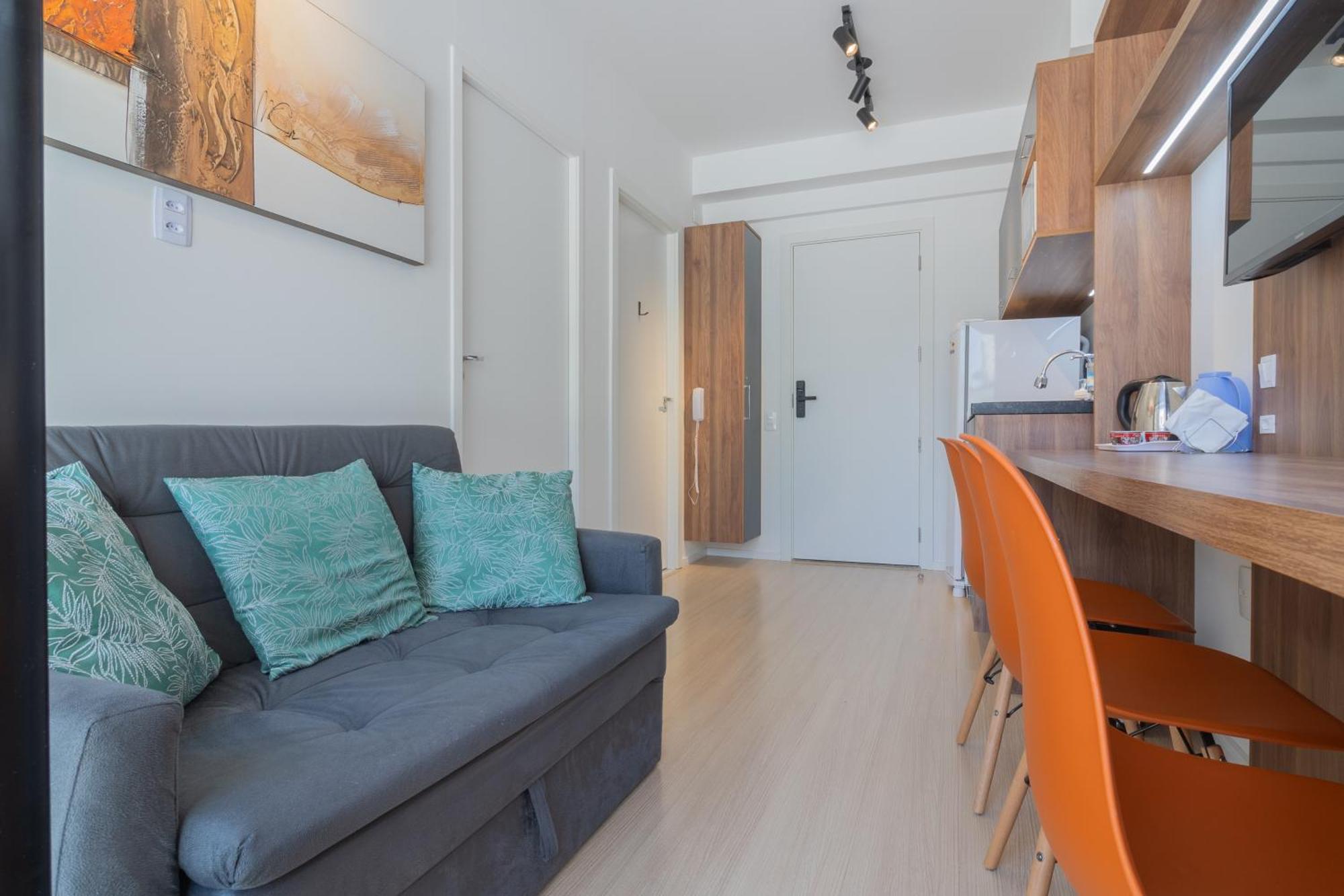Flat Com Quarto Separado E Varanda A 200M Do Metro Vila Madalena Apartamento São Paulo