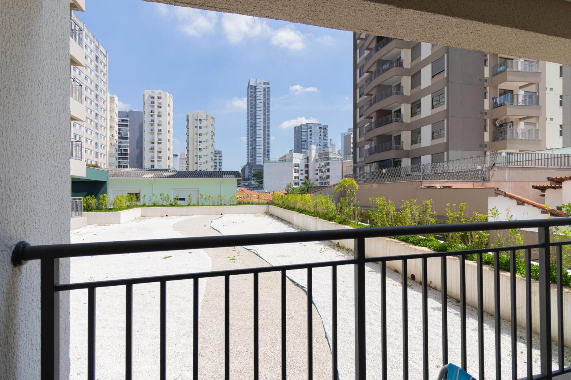 Flat Com Quarto Separado E Varanda A 200M Do Metro Vila Madalena * São Paulo