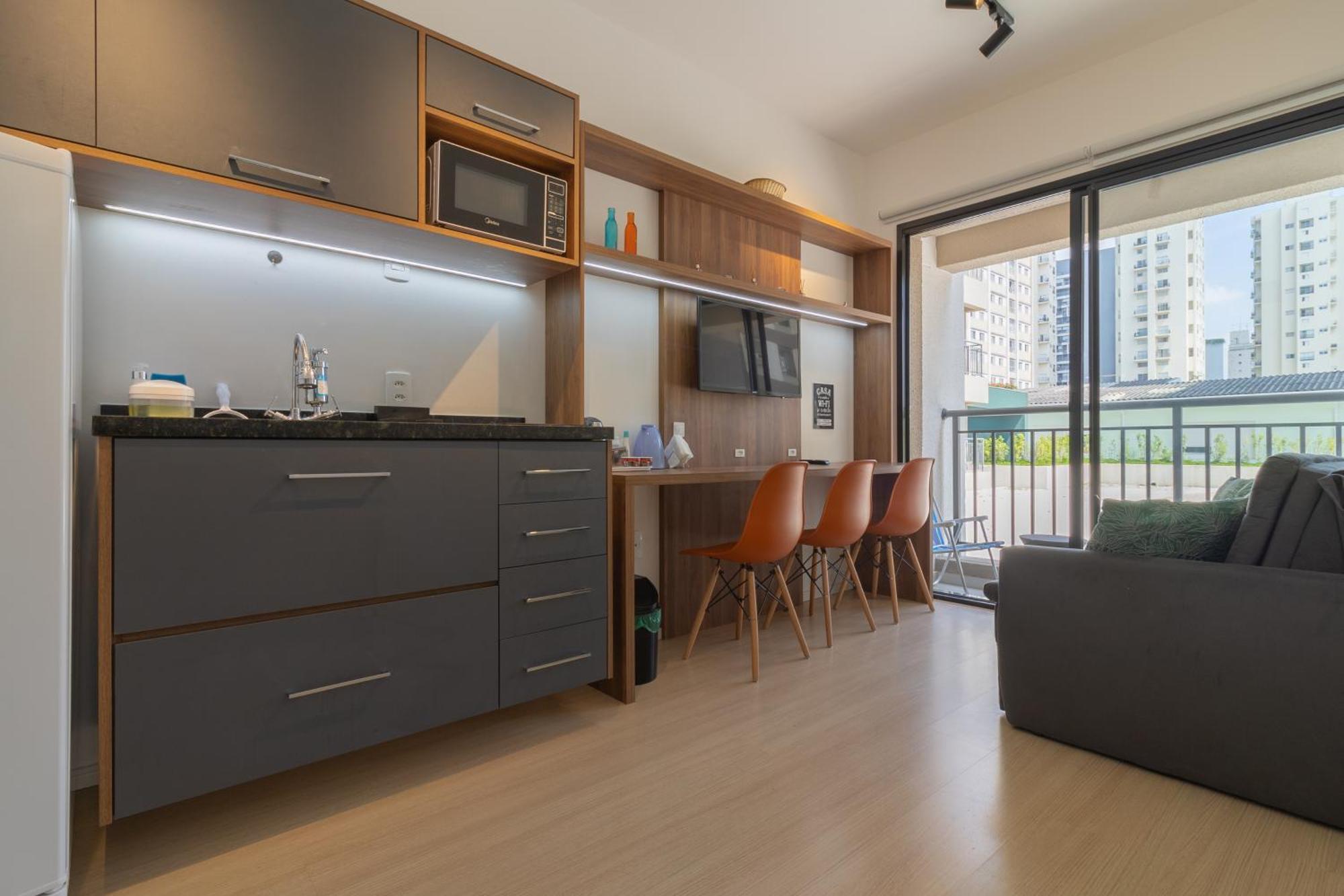 Apartamento Flat Com Quarto Separado E Varanda A 200M Do Metro Vila Madalena São Paulo