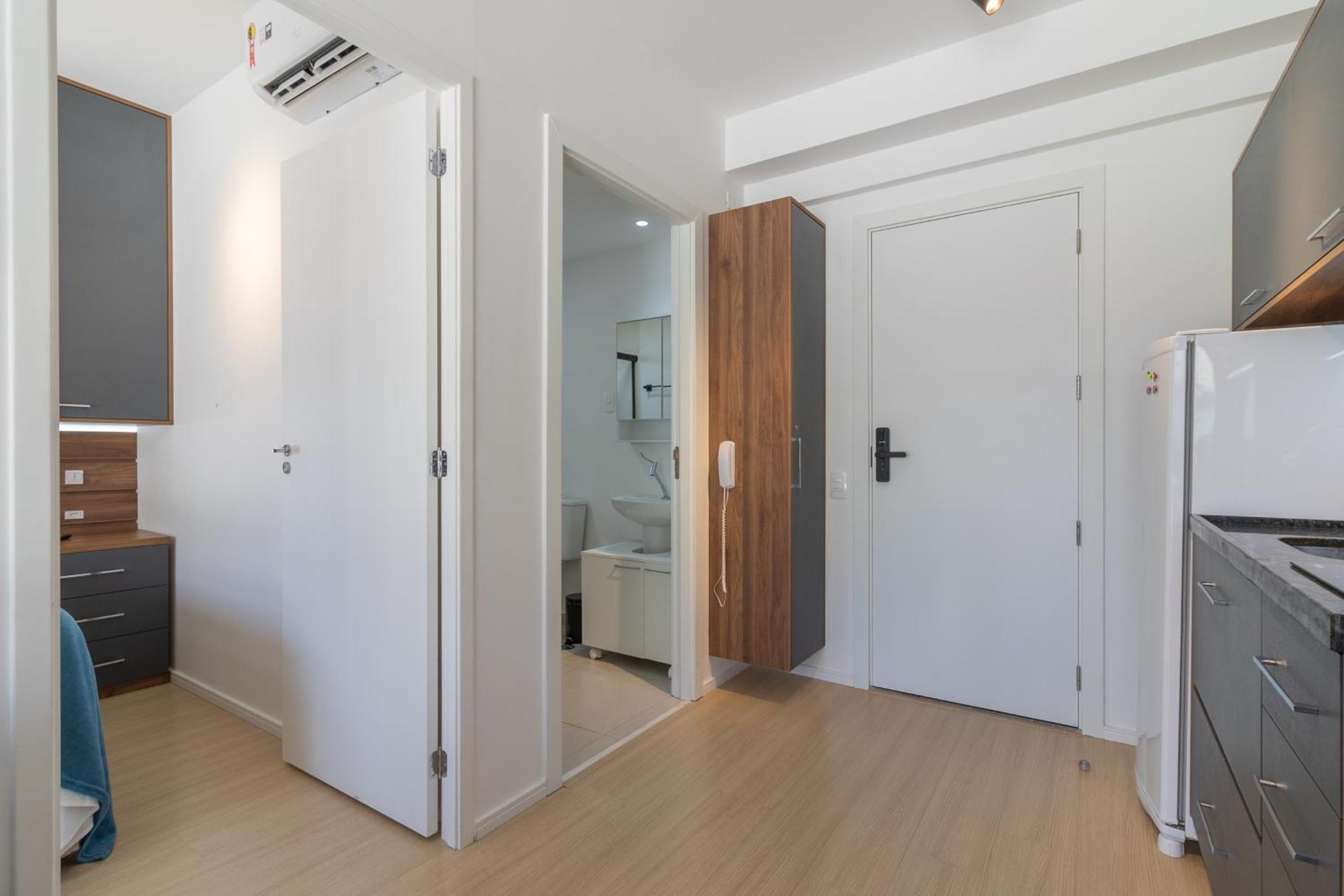 Flat Com Quarto Separado E Varanda A 200M Do Metro Vila Madalena Apartamento *