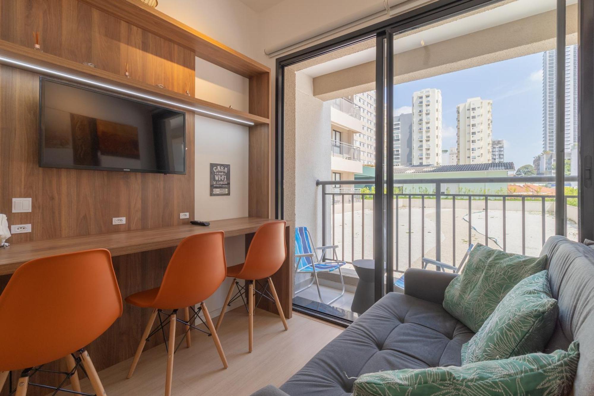 Flat Com Quarto Separado E Varanda A 200M Do Metro Vila Madalena * São Paulo